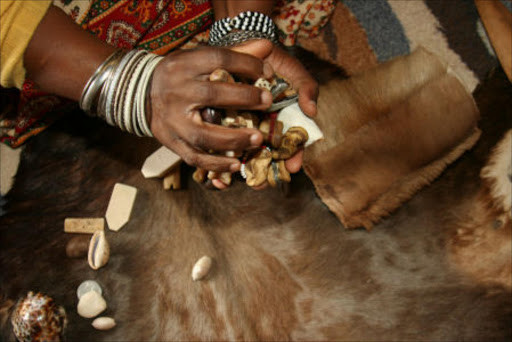 27764410726-a-traditional-healer-sangoma-in-bloemhof-brits-chistiana-fochville-garankuwa-koster-letsopa-mabopane-mmabatho-big-0